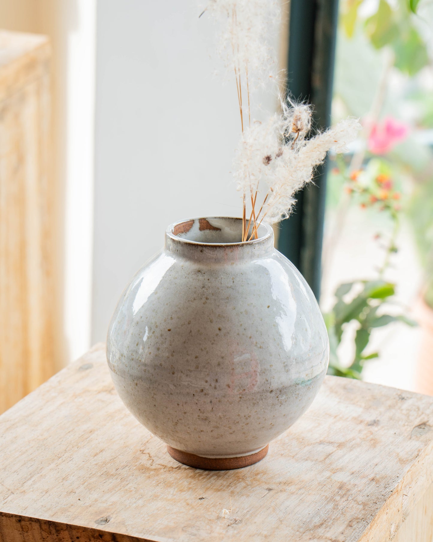 Stone White Moon Jar | M