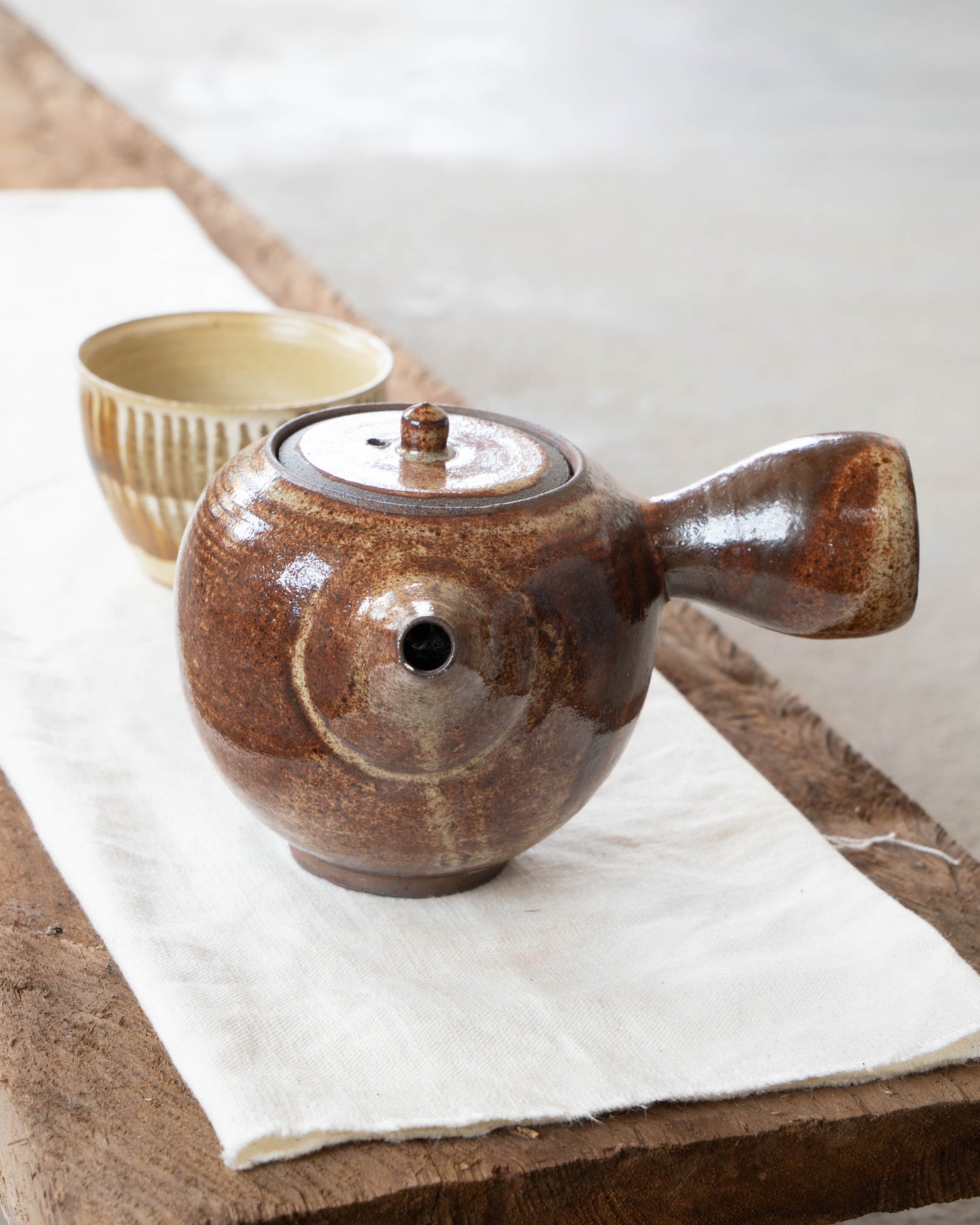 Ochre Teapot | L