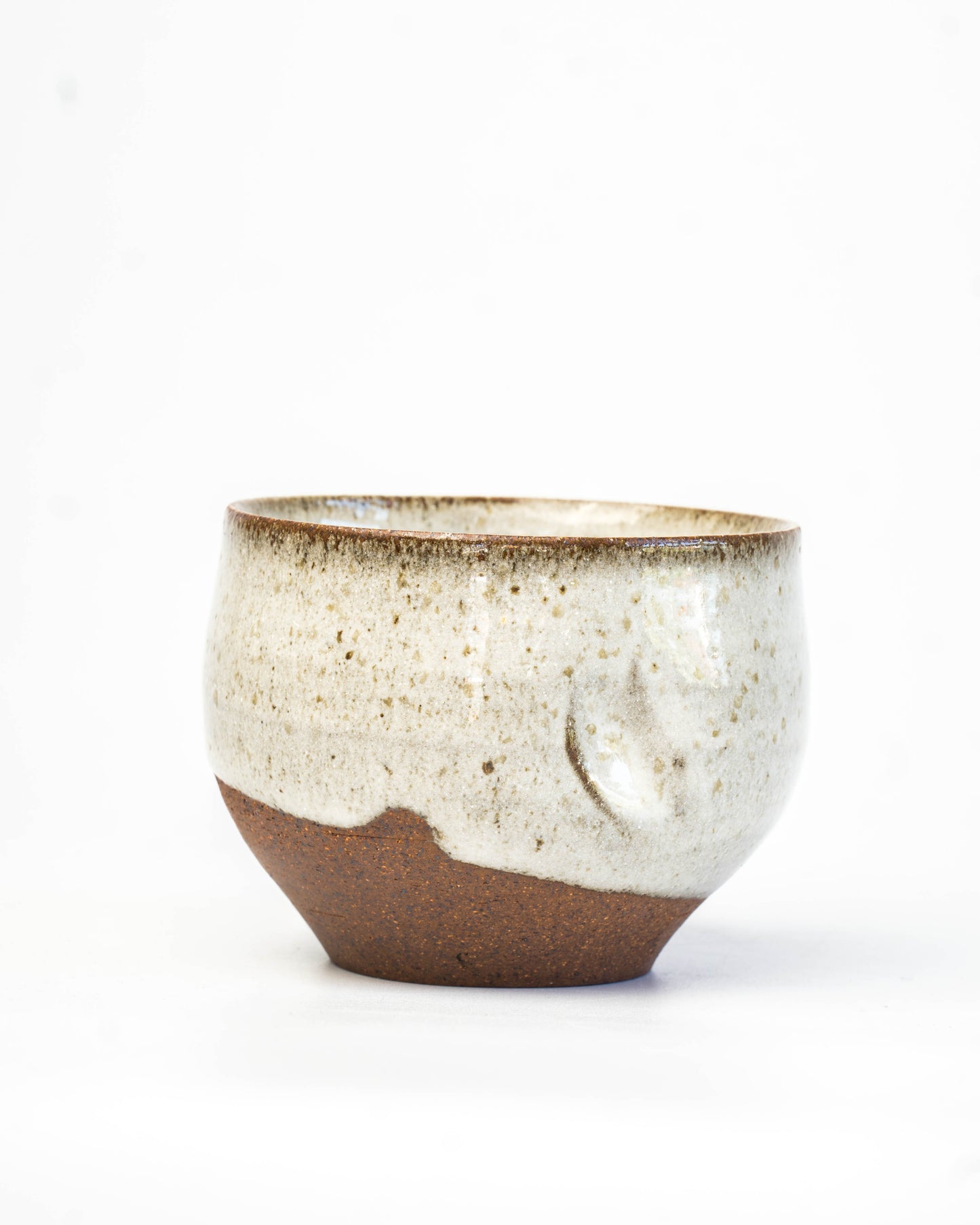 Stone White Yunomi | M