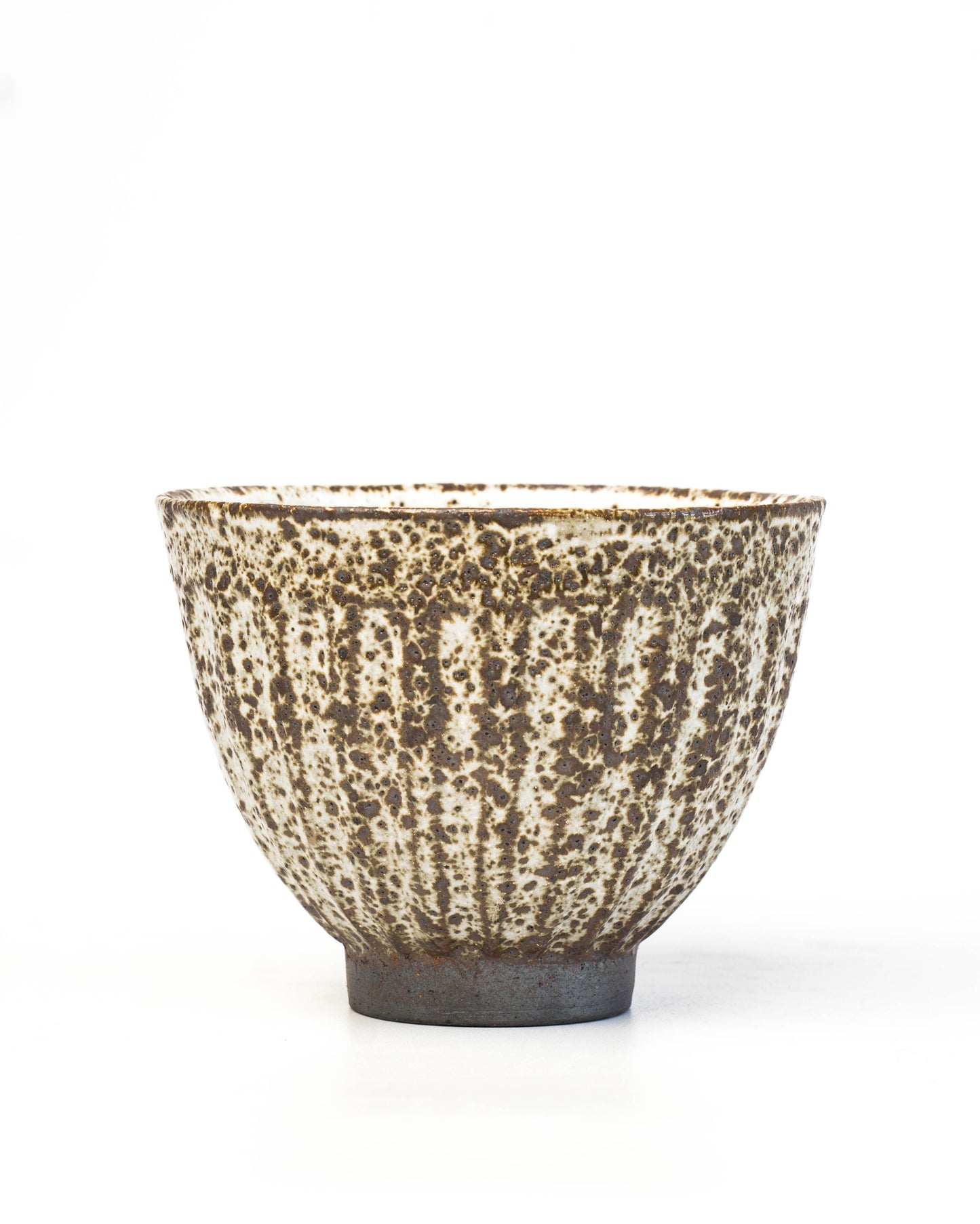 Stone White Yunomi | M