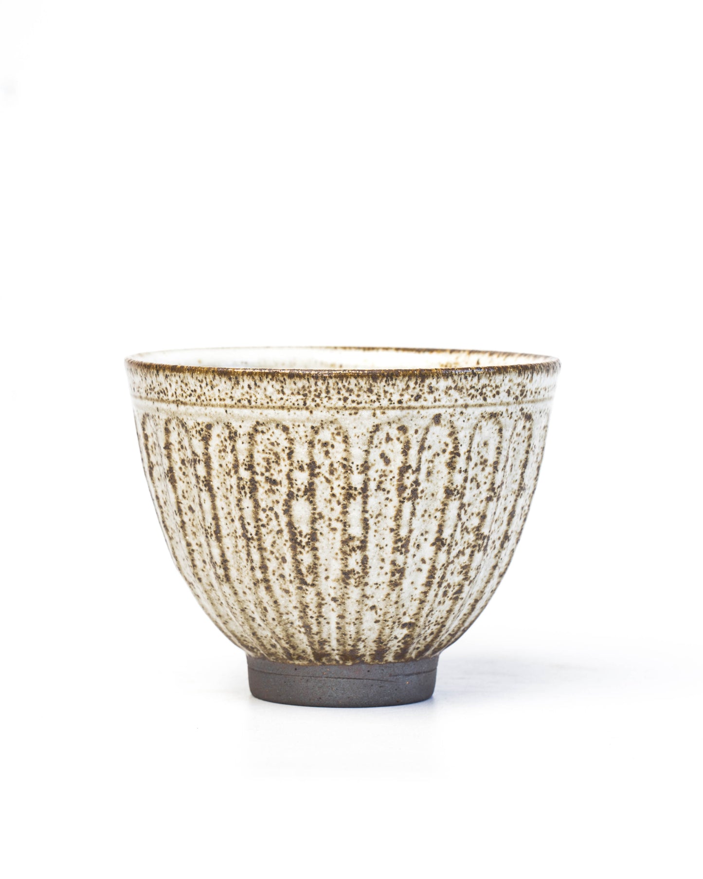 Stone White Yunomi | M