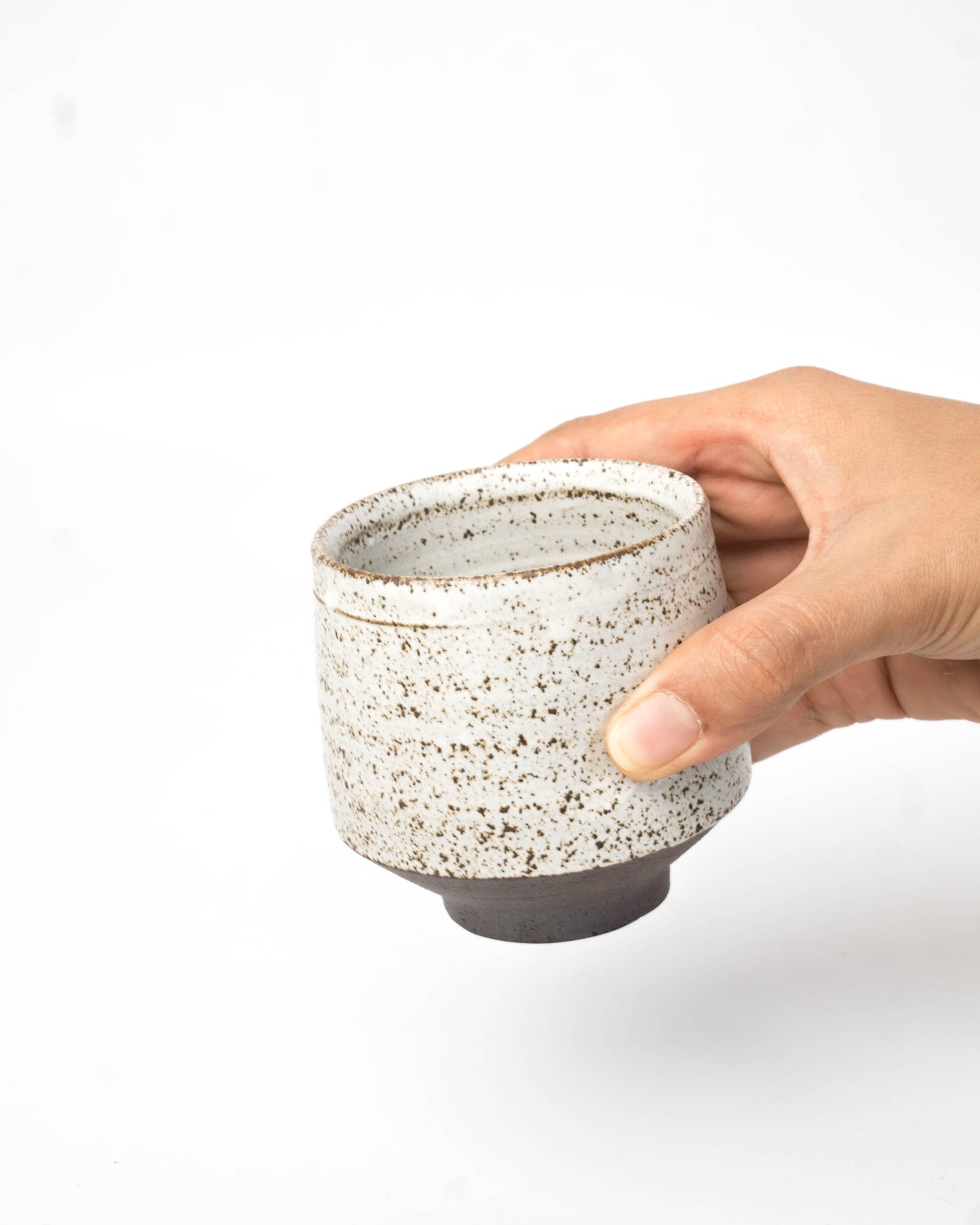 Stone White Yunomi | M