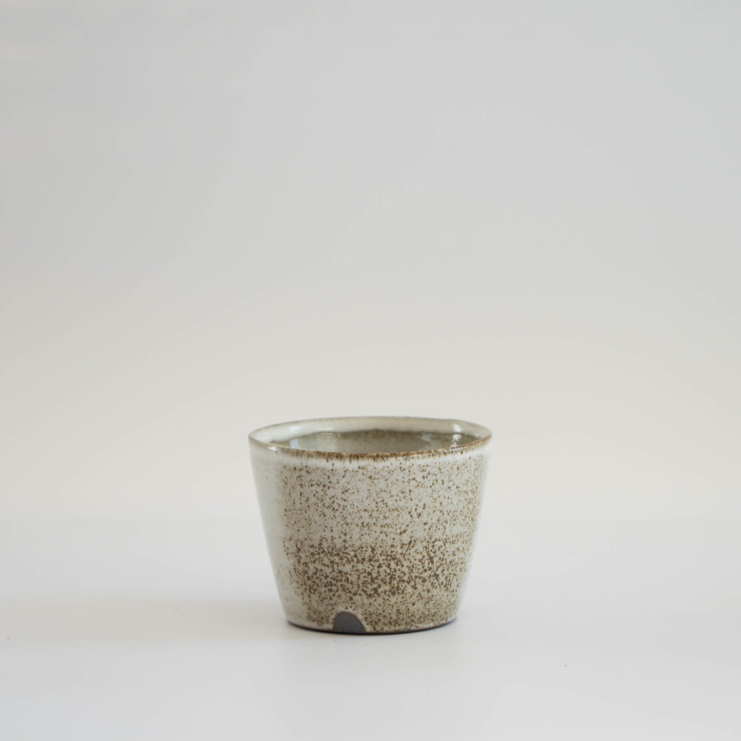 Stone White Yunomi | M