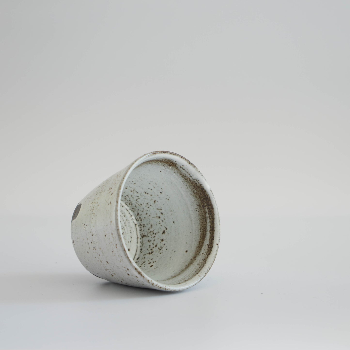 Stone White Yunomi | M