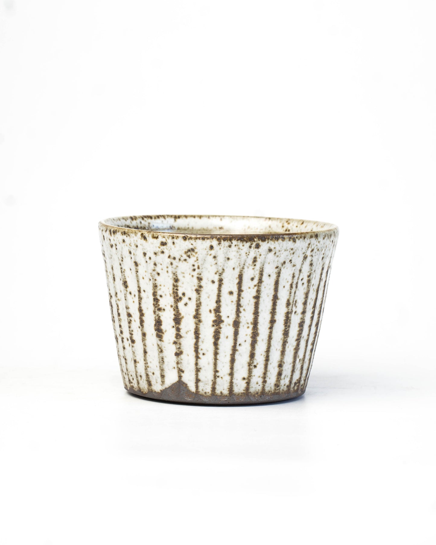 Stone White Yunomi | M