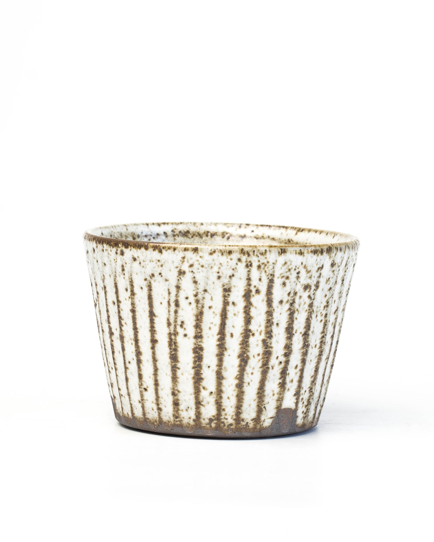 Stone White Yunomi | M