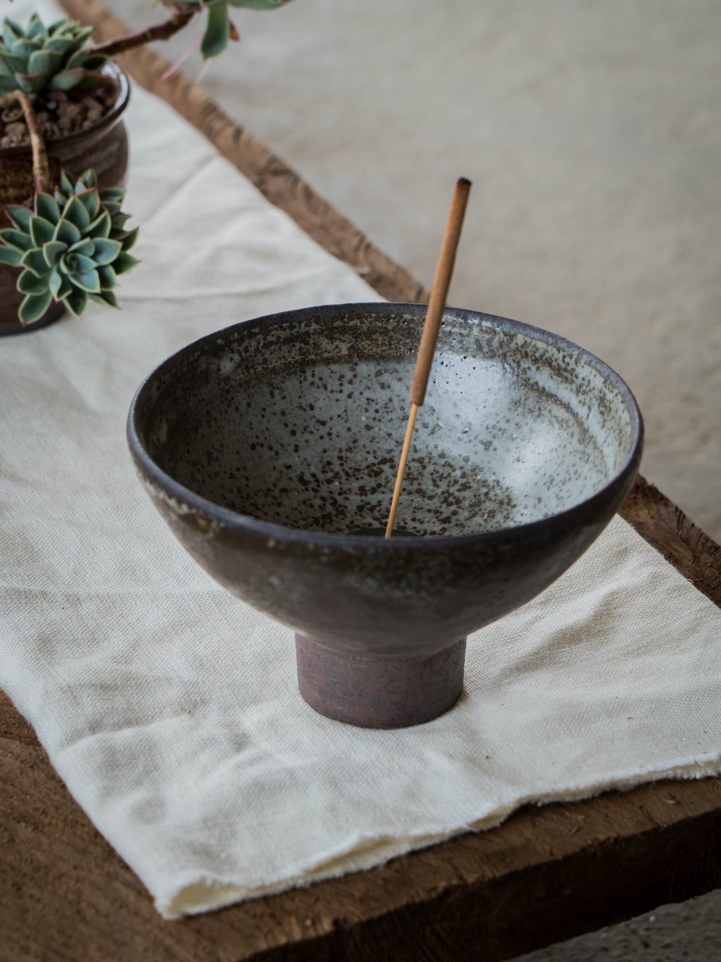Storm Gray Incense Bowl | M