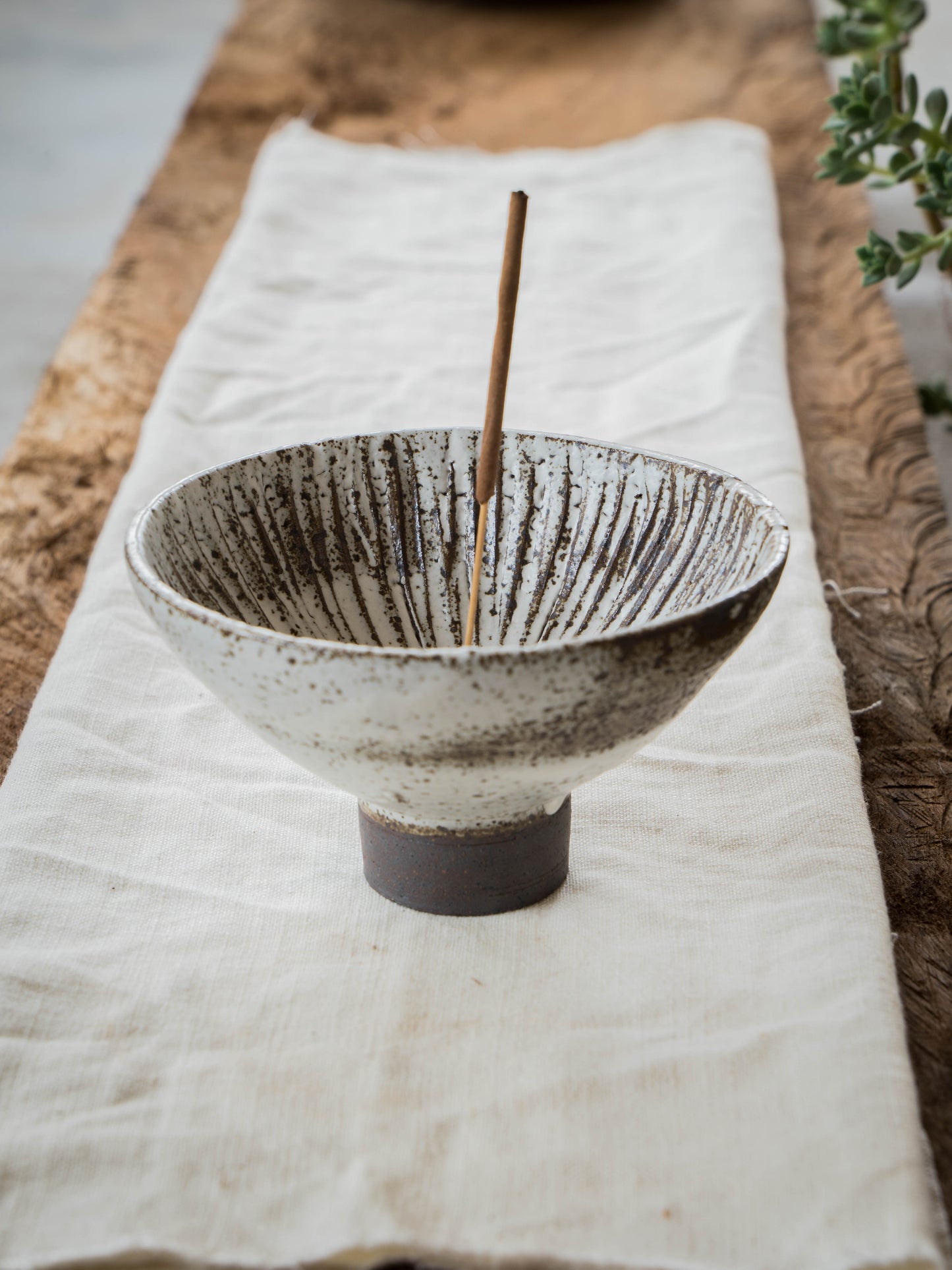 Stone White Incense Bowl | M
