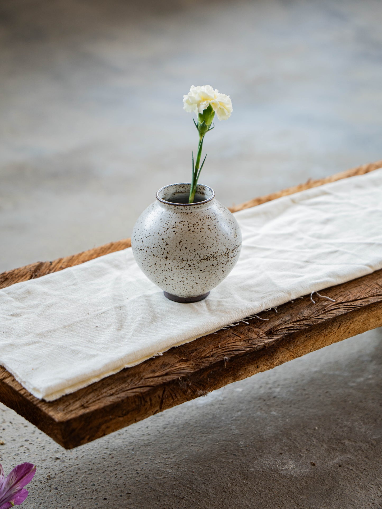 Stone White Moon Jar | S
