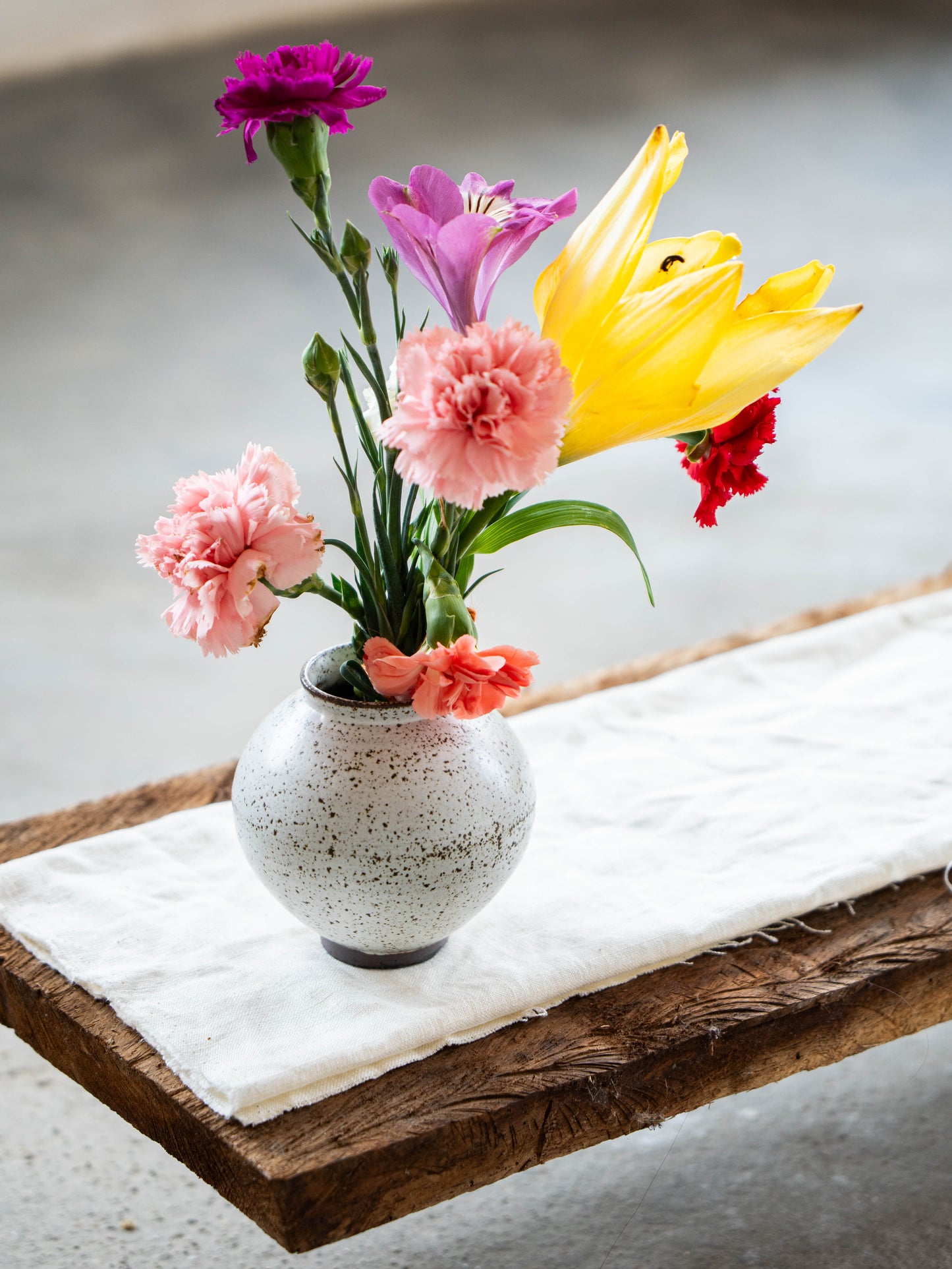 Stone White Moon Jar | S