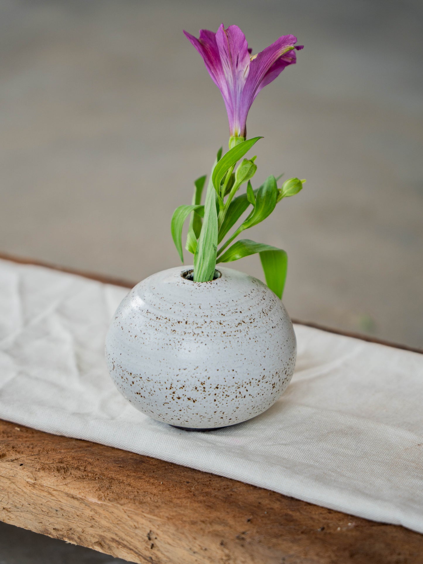 Stone White Bud Vase | S