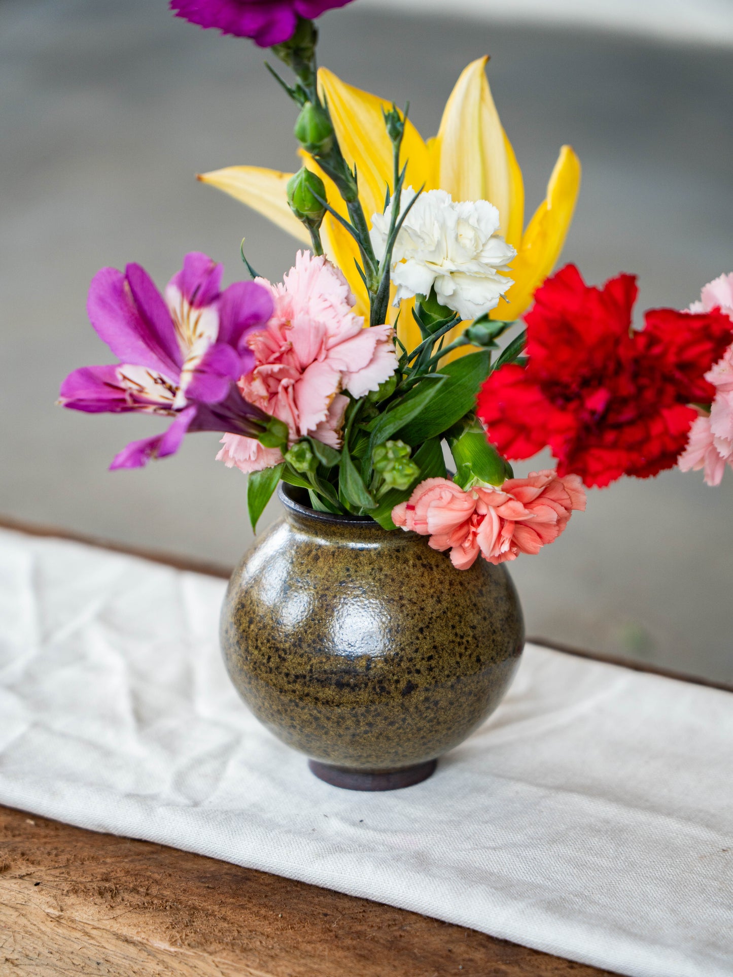 Moss Ash Moon Jar | S
