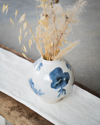 Satin White Moon Jar | M