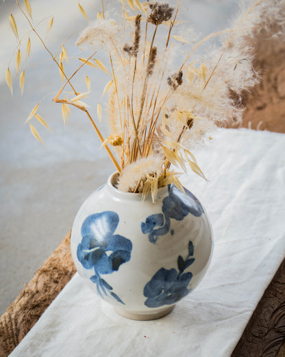 Satin White Moon Jar | M