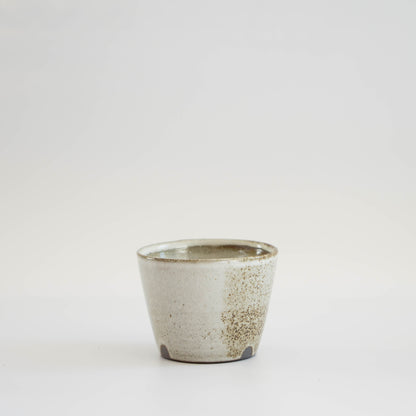 Stone White Yunomi | M