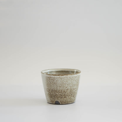 Stone White Yunomi | M