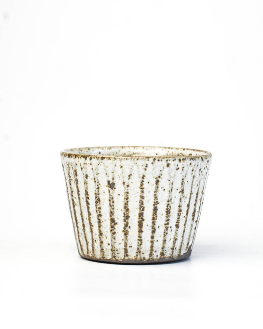 Stone White Yunomi | M