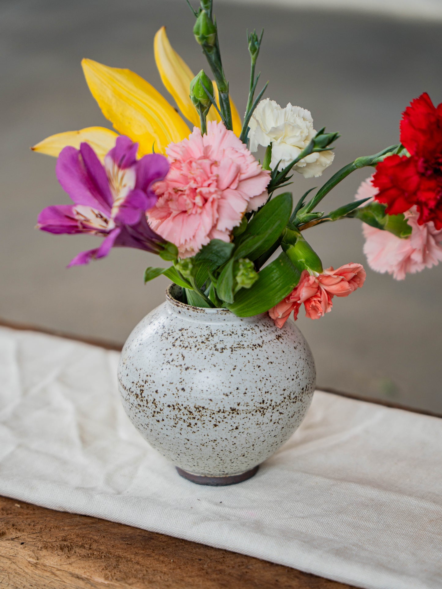 Stone White Moon Jar | S